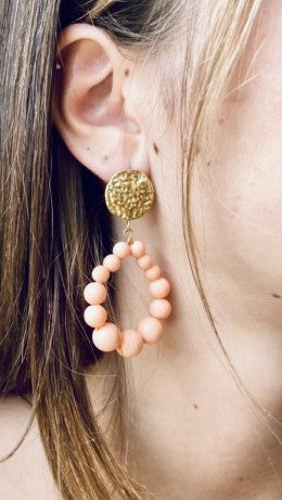 Boucles d'oreilles en perles roses *